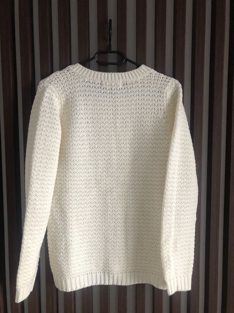 Sweter z warkoczem r. M