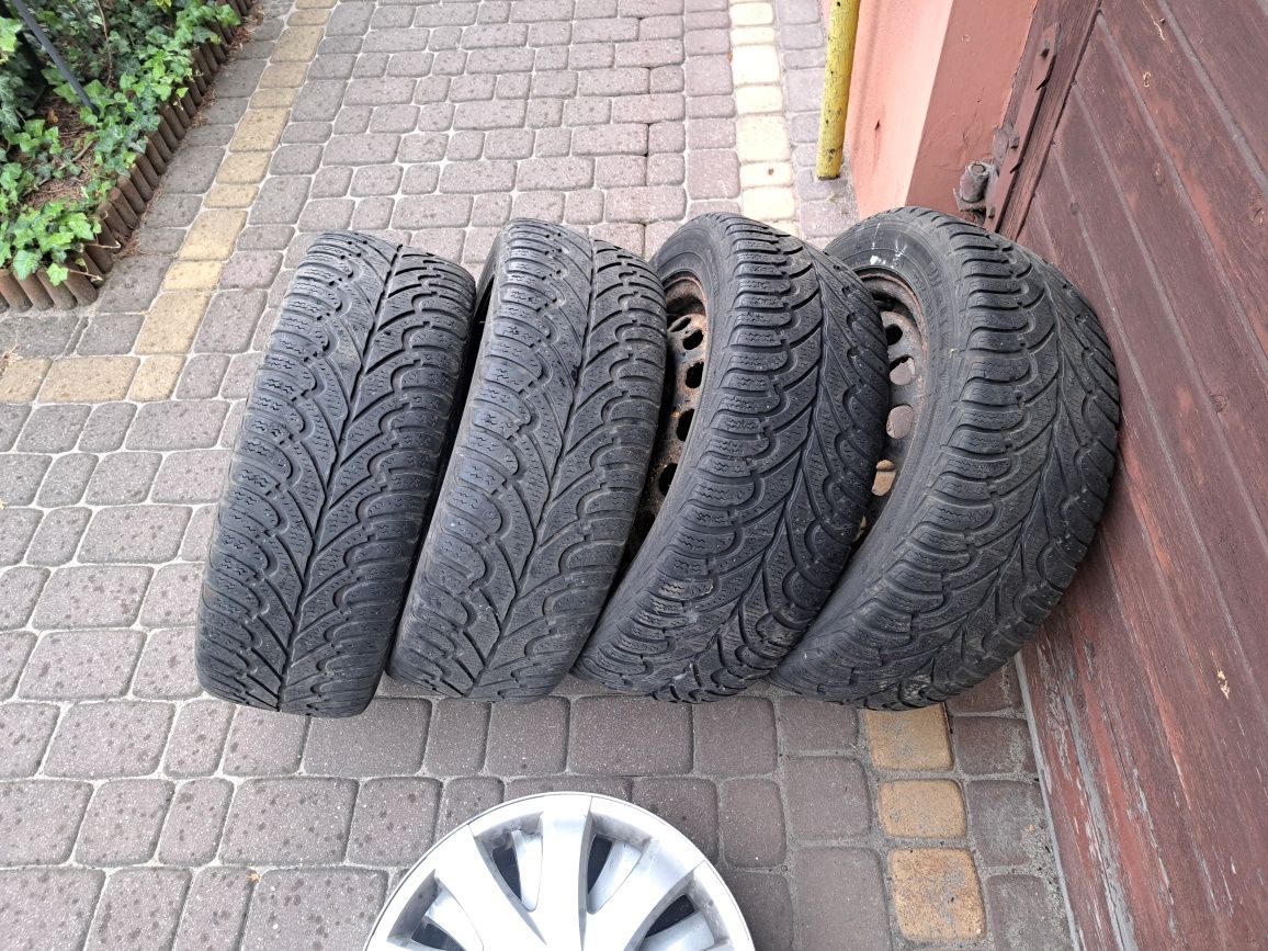 Koła zimowe 205/55/R16