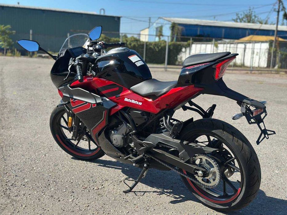 Мотоцикл CFMOTO 250SR LITE