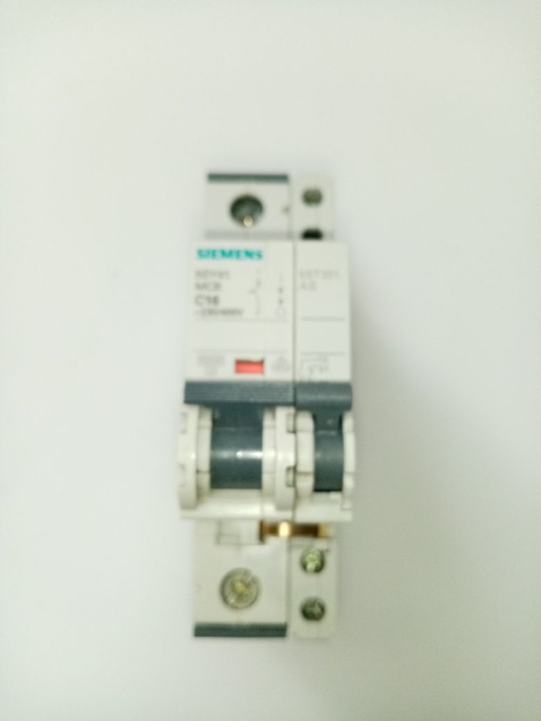 Wyłącznik nadprądowy, bezpiecznik że stykiem pomocniczym Siemens C16