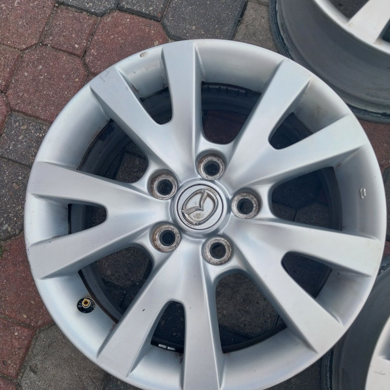 Oryginalne Felgi Aluminiowe Mazda 3 R16 5x114.3 6.5J ET 52.5