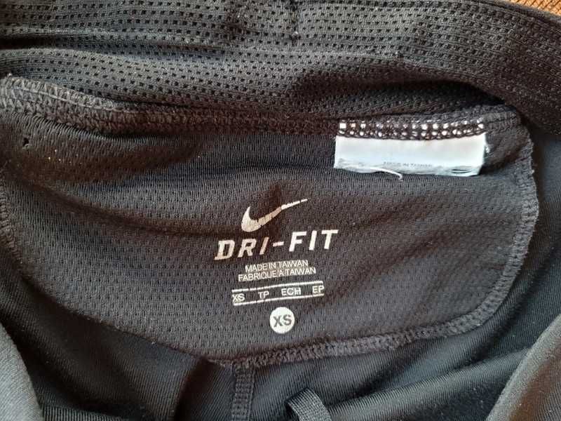 Czarne legginsy 3/4 Nike Dri-Fit roz. XS