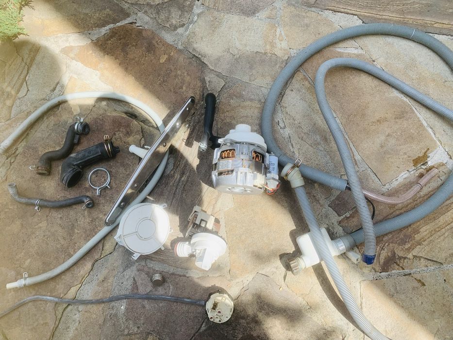 Запчасти на посудомойку  Indezit