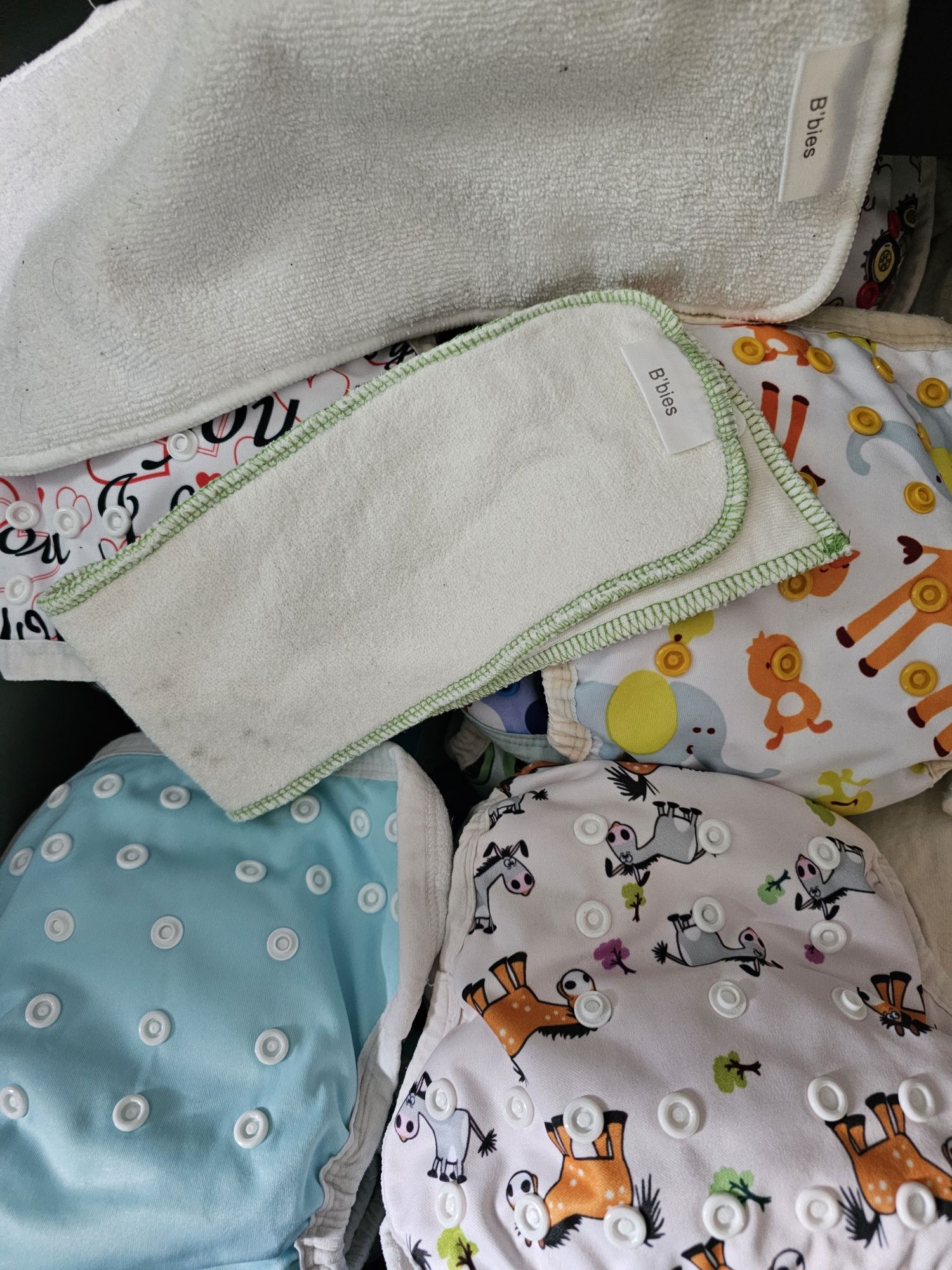 Fraldas reutilizáveis (30+absorventes)
