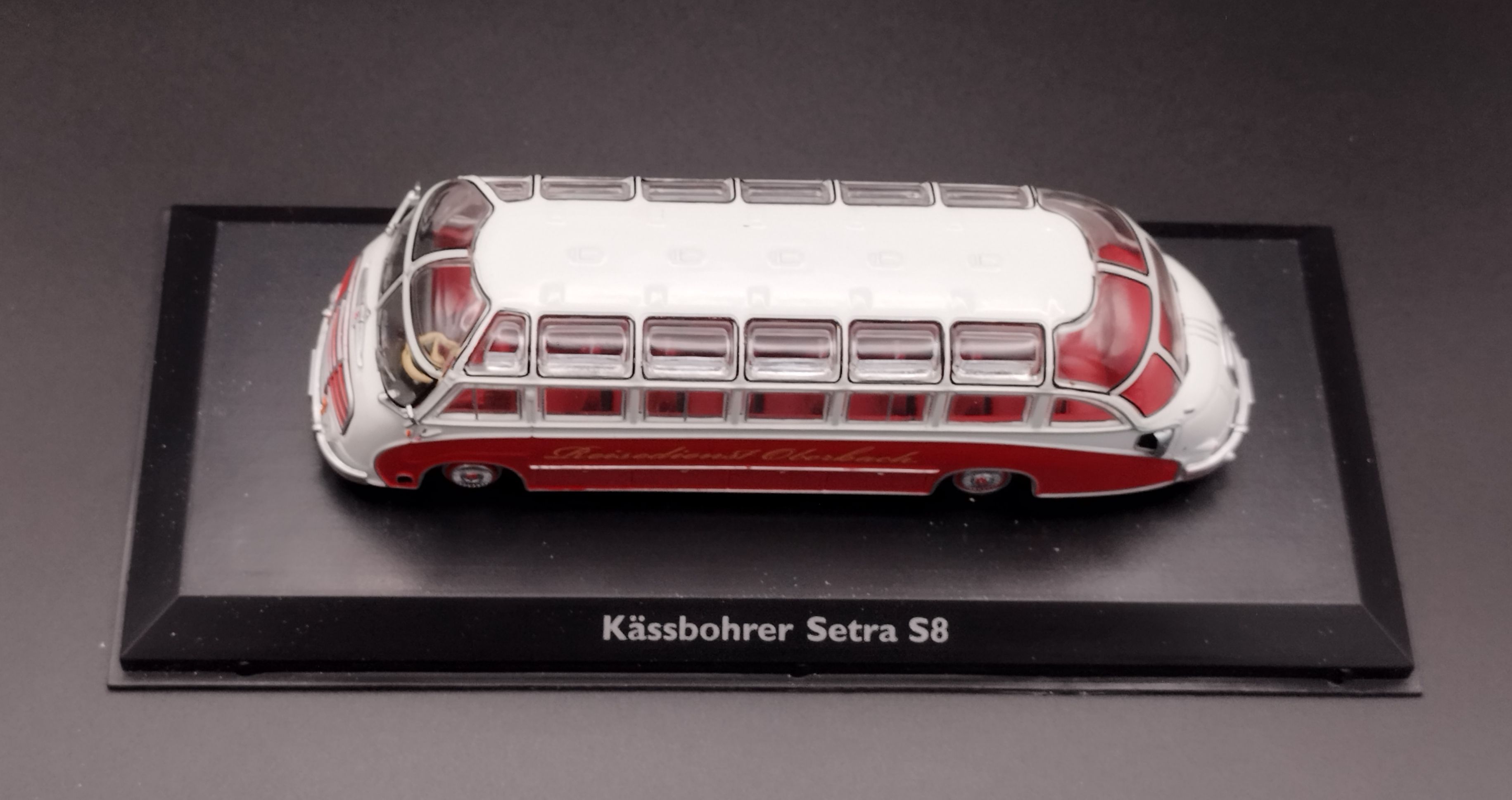 1:72 Atlas BUS Kassbohrer Setra S8  model nowy