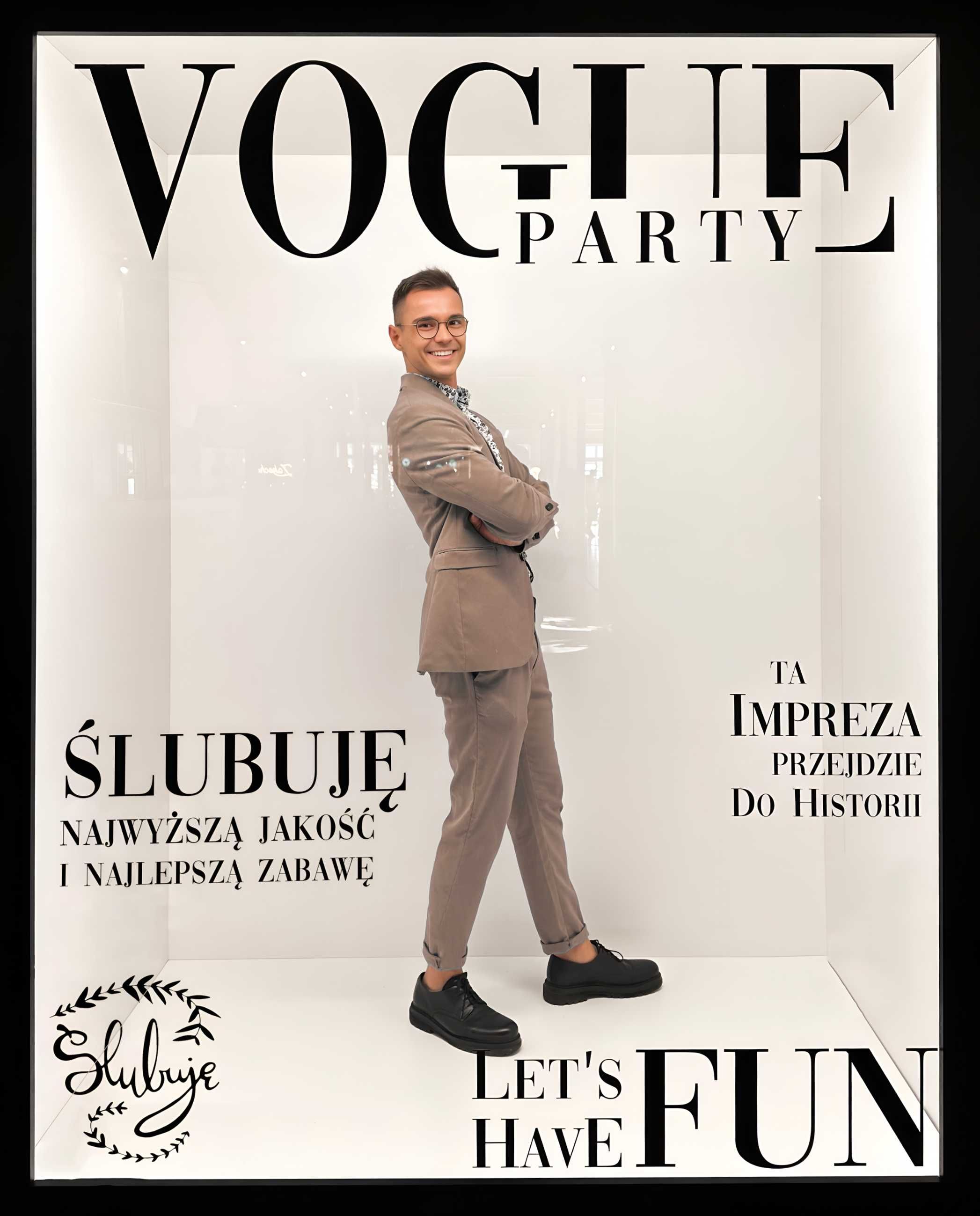 Fotobudka, Fotobudka 360 na Wesela, Imprezy Firmowe, Bale Studniówkowe
