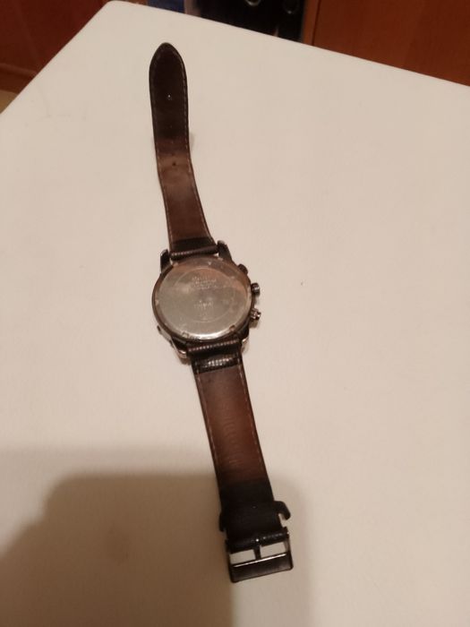 Продам наручные женские часы GUESS, USA