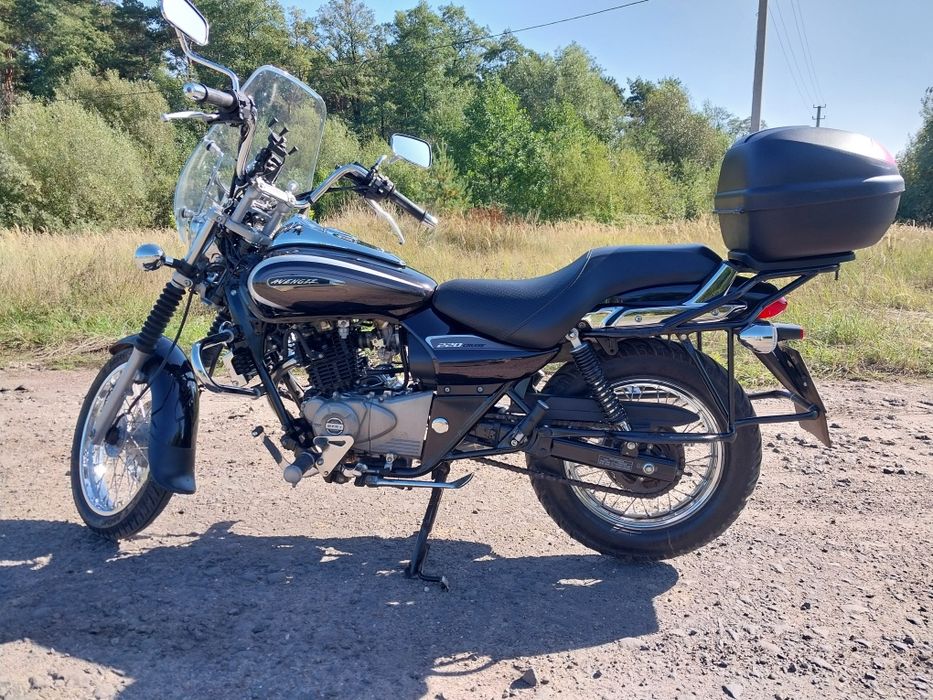 Баджадж Авенджер Круїз 220