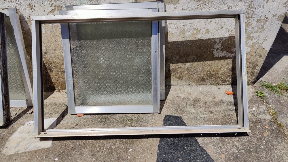 3 janelas aluminio vidro fosco
