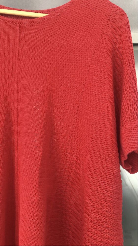Sweter czerwony z krótkim rękawem
