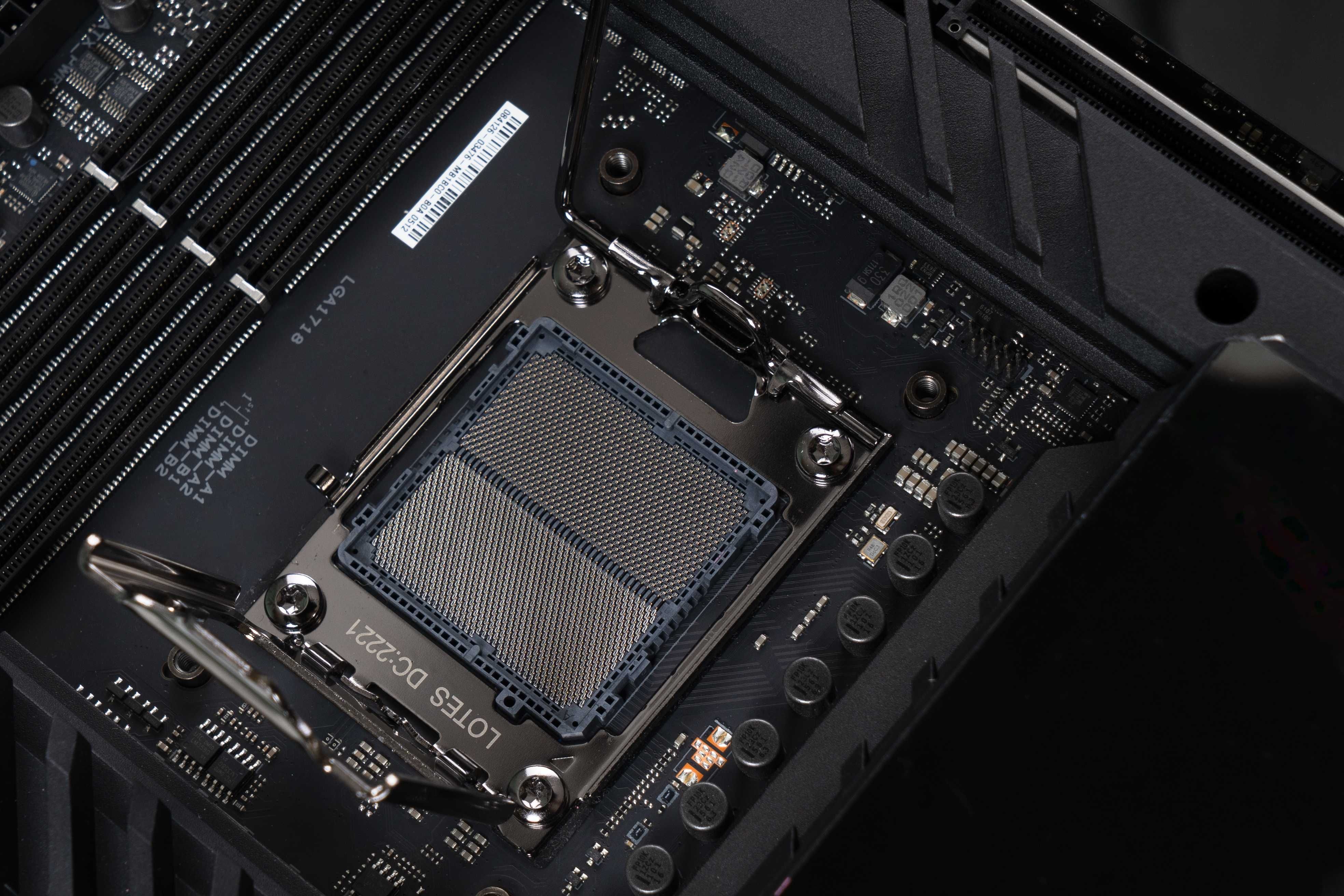 Материнська плата Asus CROSSHAIR X670E HERO WiFi/Гар 3 міс/SiliconFox