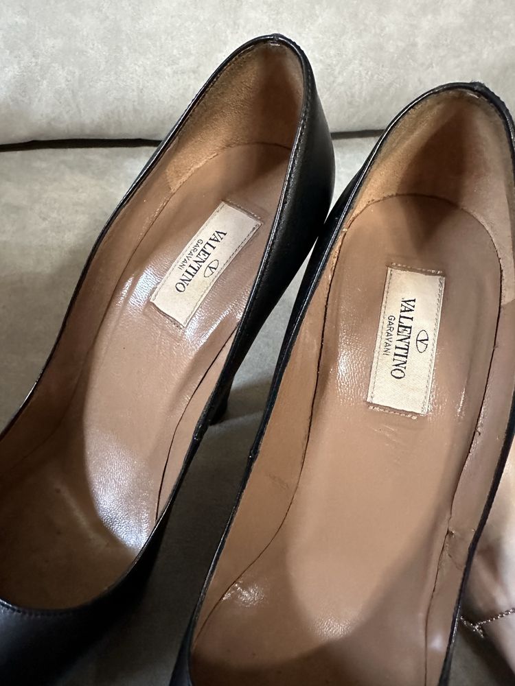 Туфлі Valentino 40,5 оригінал