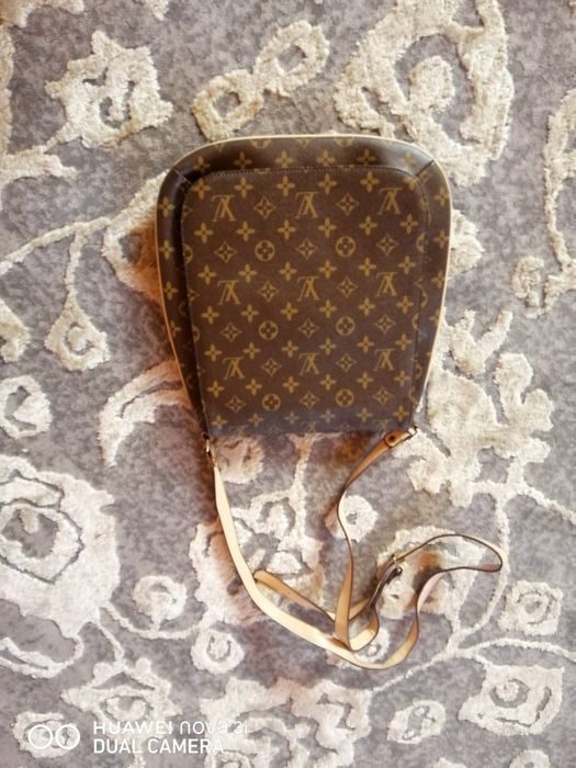 Продам різні  сумки та портфель