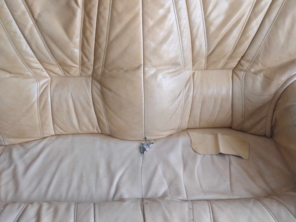 Sofa + 2 fotele zestaw wypoczynkowy Chester z drewna i skóry
