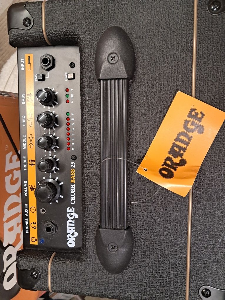 Amplificador De baixo orange crush bass 25