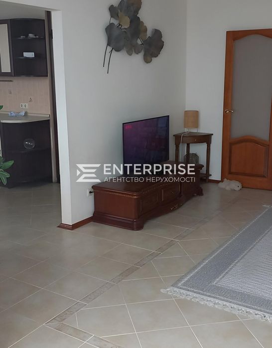 Продаж 2к квартири 75 кв. м.  ул. Пономарьва, 6А Коцюбиньке