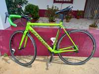 Bicicleta de corrida Cannondale