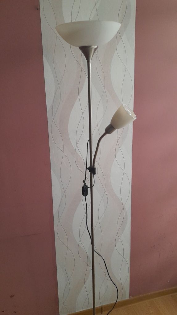 Lampa  podłogowa