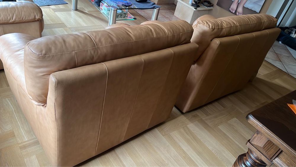 Wloska Sofa ze skory plus 2 fotele Nicoletti