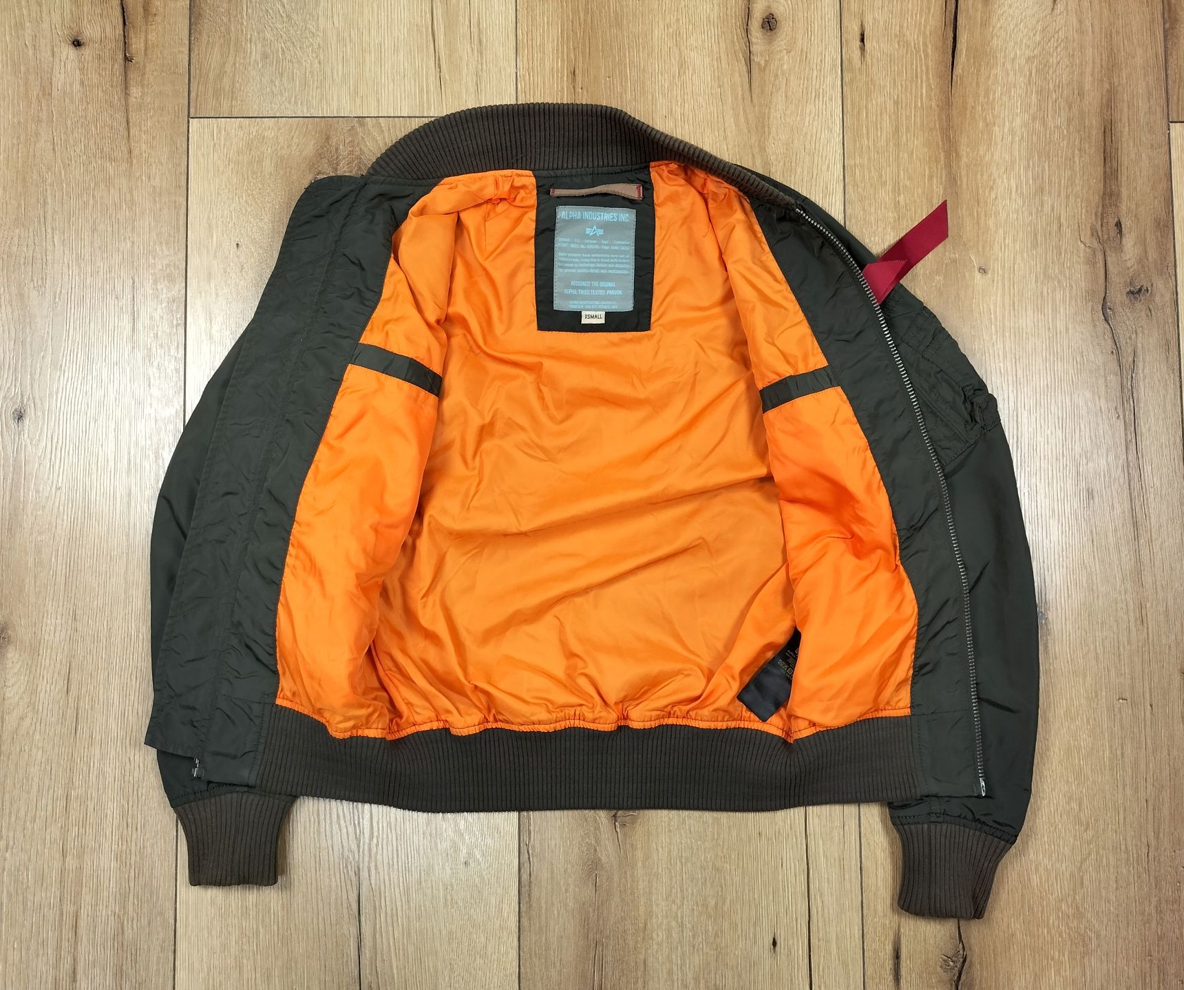 Alpha Industries damska kurtka bomberka fleyers w rozmiarze XS