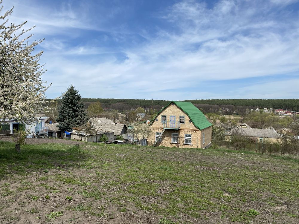 Продам будинок 38 соток землі