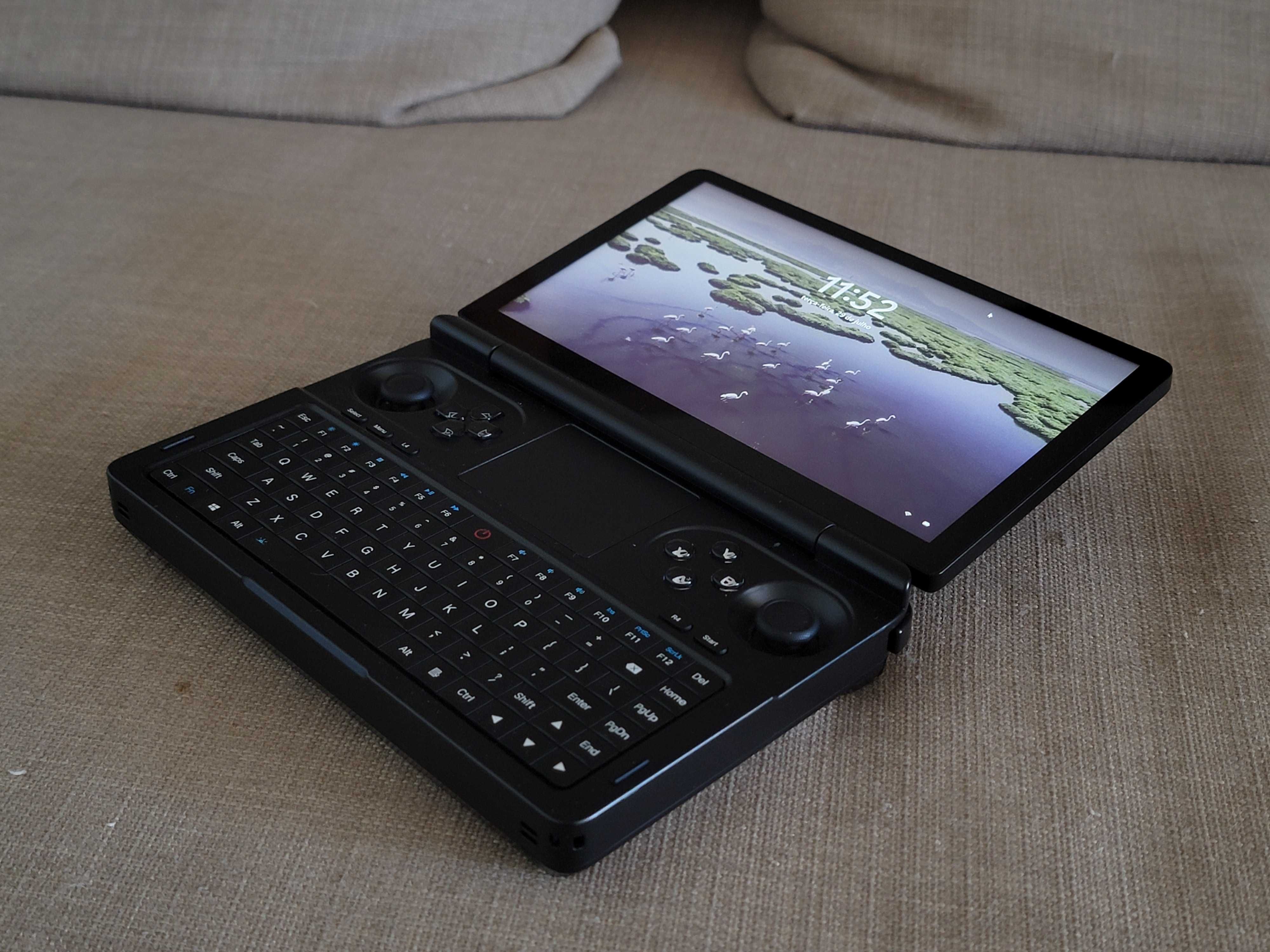 GPD Win Mini 2025 – Ryzen 9 HX 370 | 32GB RAM | 2TB SSD