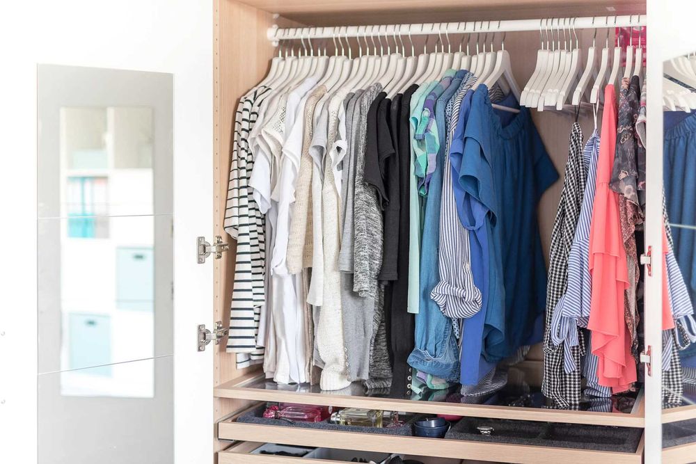 Odbiorę niepotrzebne ubrania – opłacę wysyłkę!