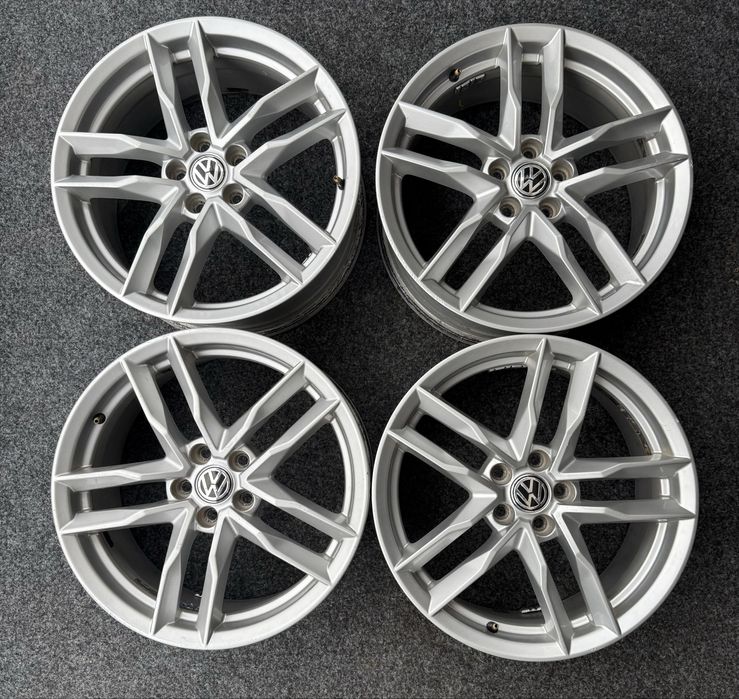 Диски R17 5/100 VW Golf 4 Bora Skod Tour Scala Fabia Roomster Audi A1