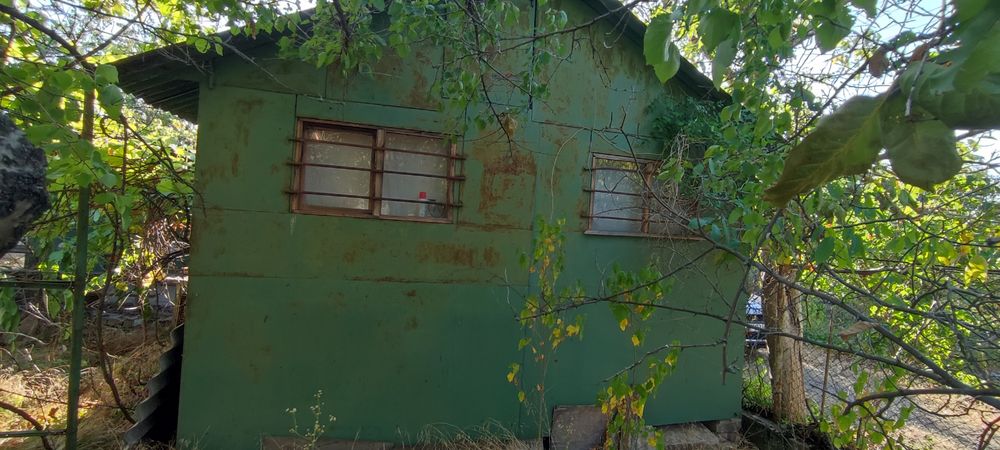 Дачный домик металлический