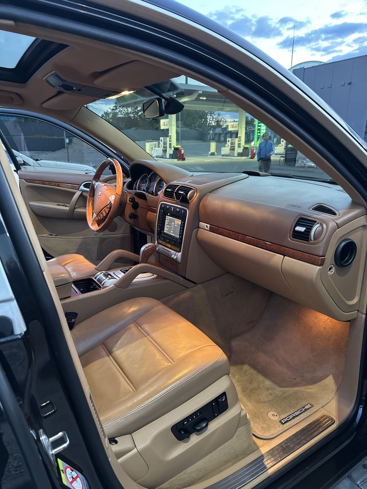 Продам Porche Cayenne S