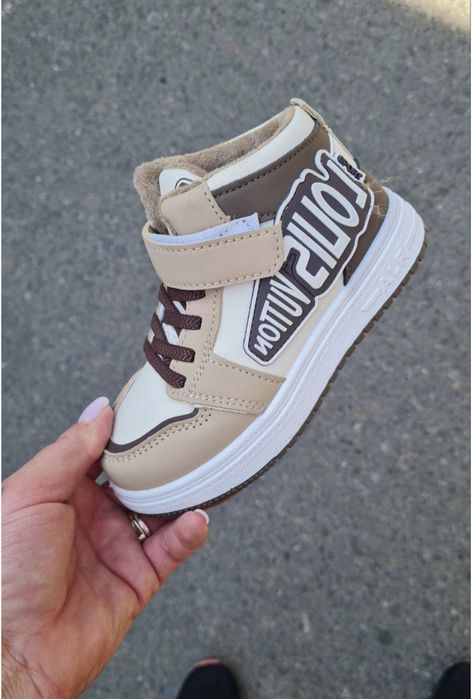 Кросівки, хайтопи отеплені