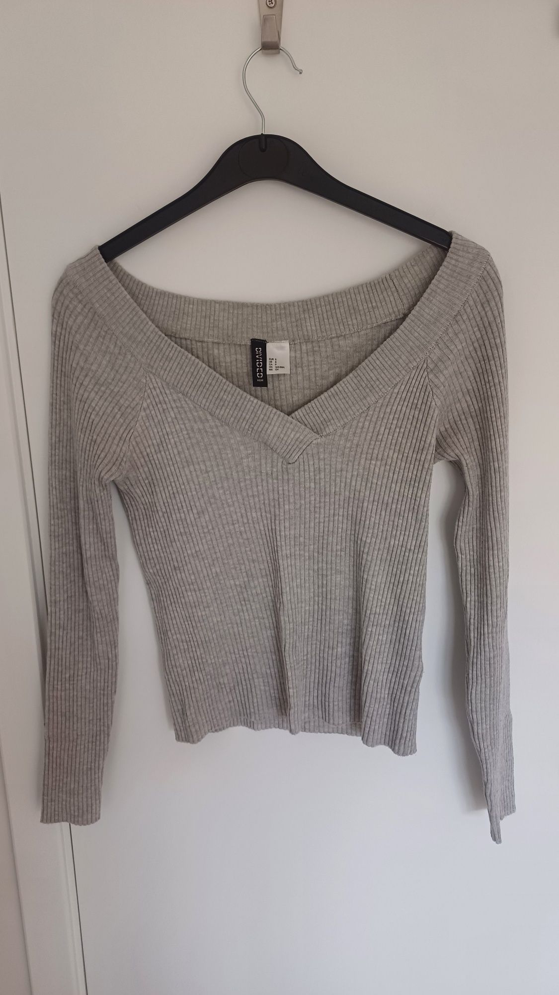 Camisola cinza da H&M- S