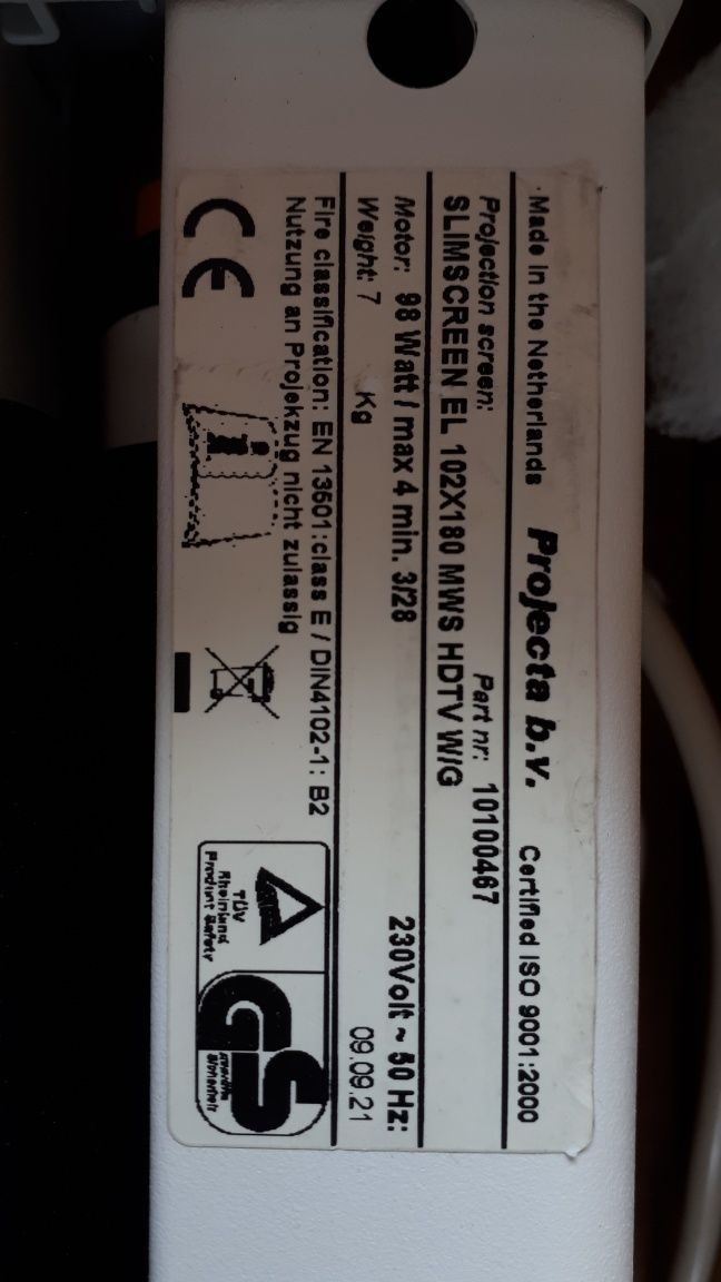 Ekran projekcyjny  Projecta elektryczny
