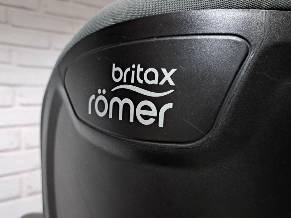 Fotelik obrotowy Britax Romer Dualfix 2R