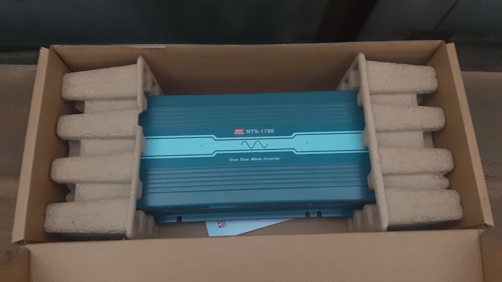 Перетворювач напруги інвертор Mean Well 1750 24В/230В Преобразователь