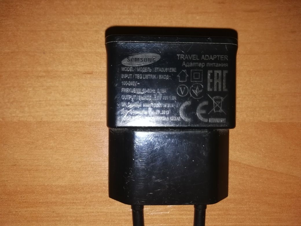 Зарядні пристрої usb