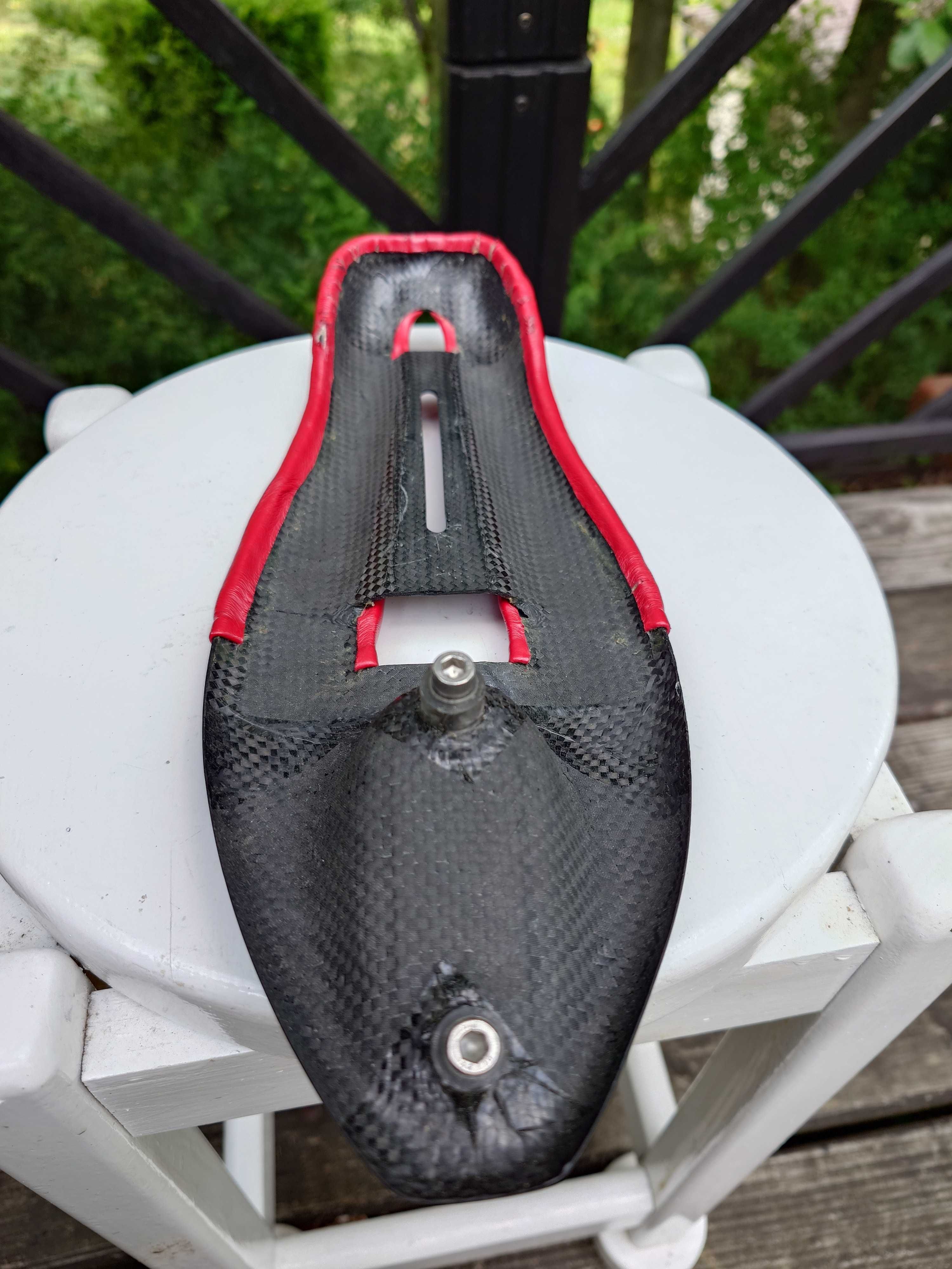 Siodełko rowerowe Dash Cycles TT.9 - ultralekkie, full carbon