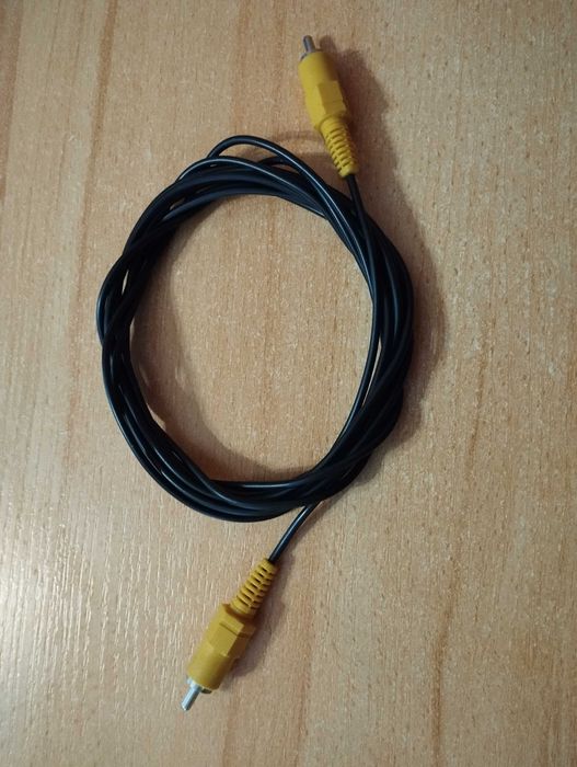 kabel z wtykami  RCA Cinch