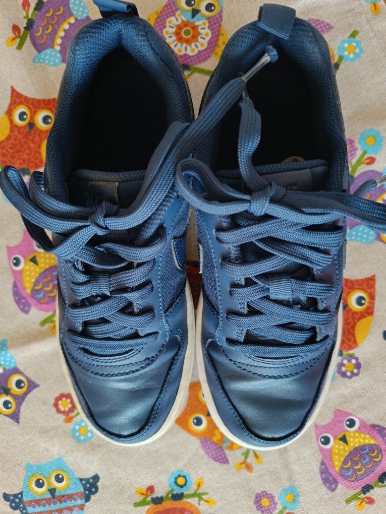 Sapatilhas Nike | tamanho 37,5