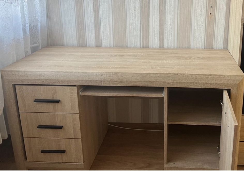 Biurko i / lub regal. Dąb sonoma. Jak nowe. Chorzów