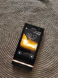 Smartphone Sony Xperia ST25i 512 MB / 8 GB czarny + ładowarka