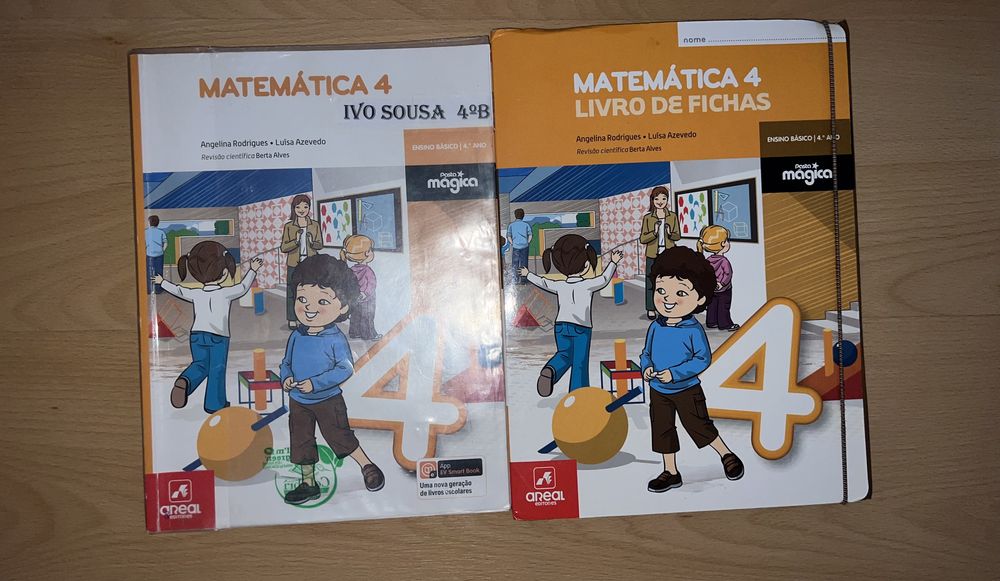 Livros 4 ano com capas de protecao em mt bom estado