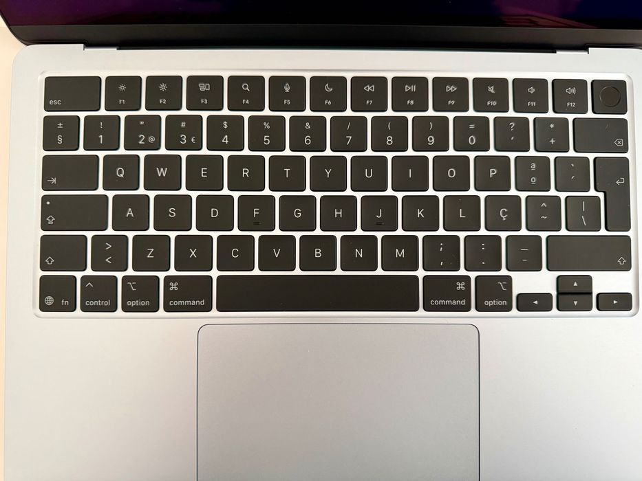 MacBook Air 13 / M4 / 16GB RAM / 512GB SSD - Garantia até 11/2028