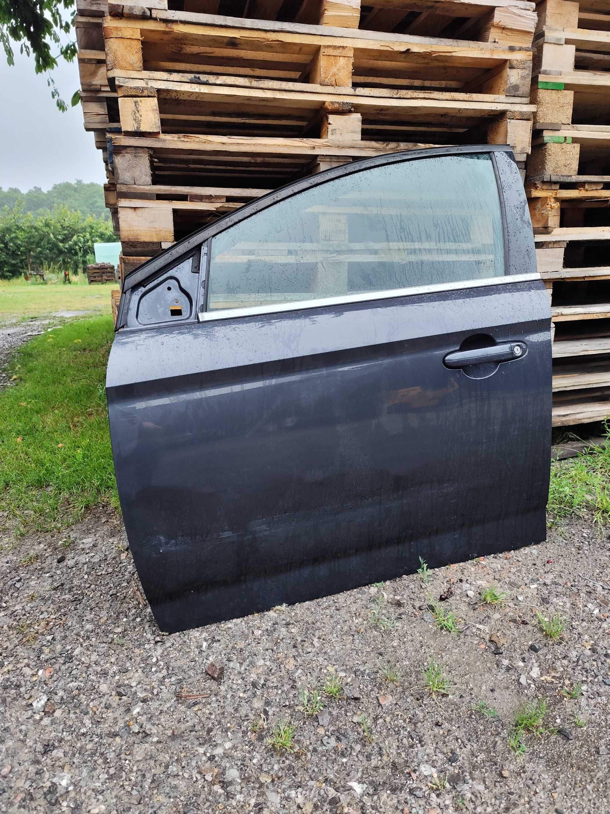 Drzwi Mondeo MK4 lewy przód kolor x6