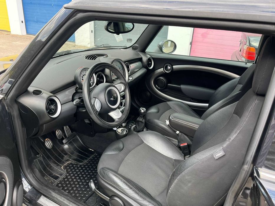 MINI COOPER S 174 R56 Impecável