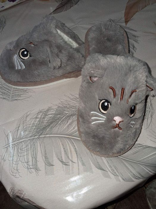 Женские домашние тапочки