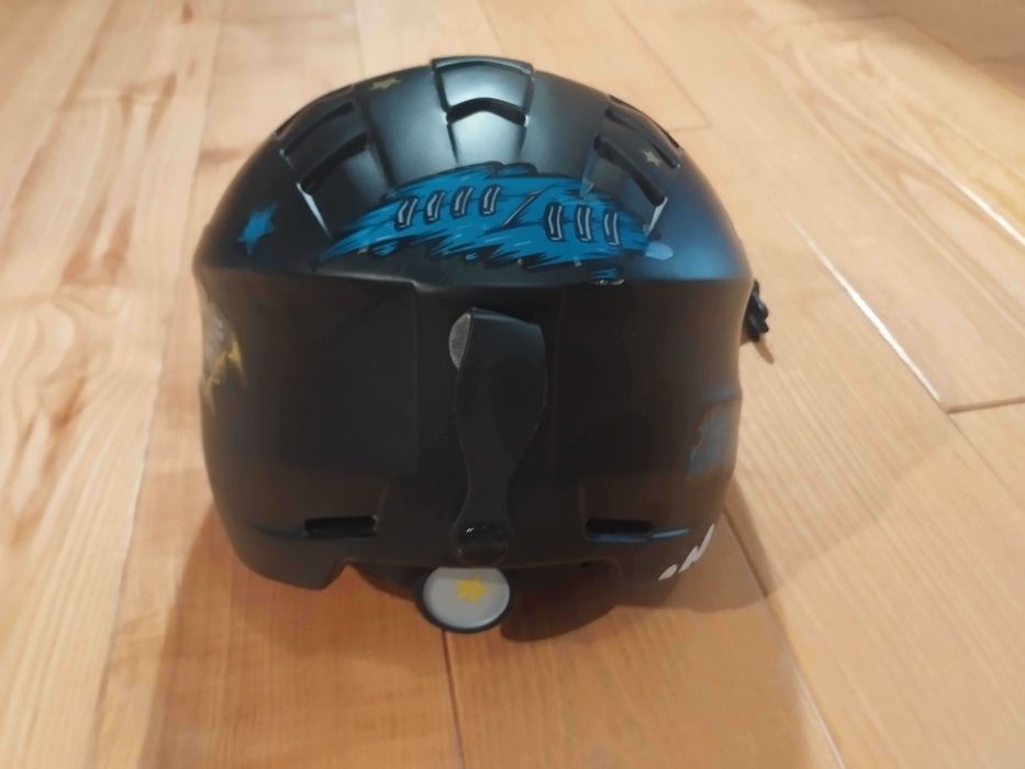 Kask do jazdy na nartach i na snowboardzie