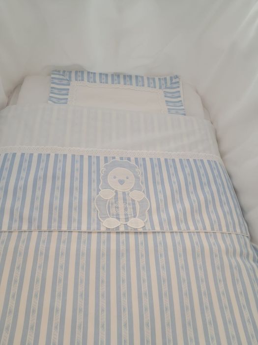 Łóżeczko - kołyska dla niemowlaka