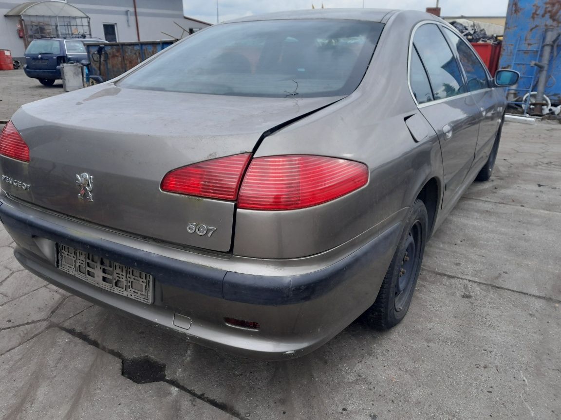 Peugeot 607 maska I inne