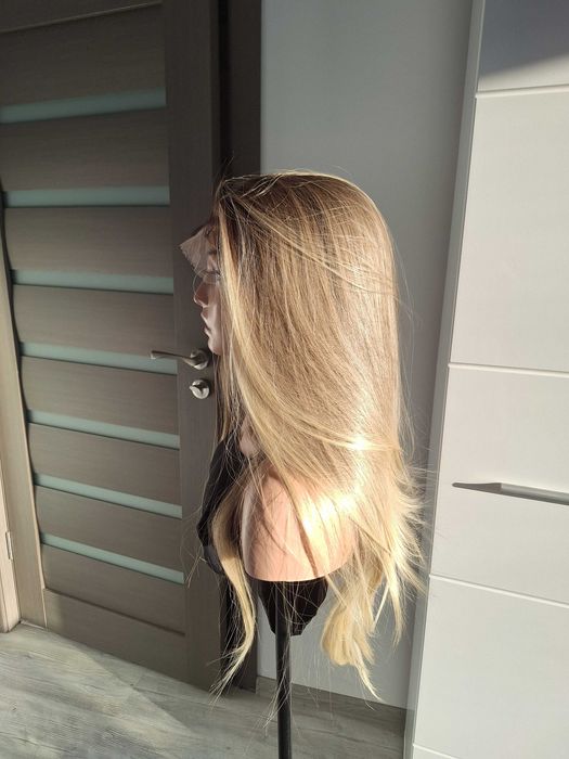 Długa prosta blond peruka shatush na siatce 1855